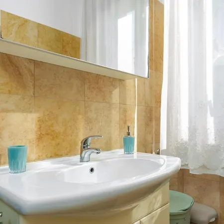 Appartamento Bright With Large Terrace, Near Florence *